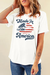 White Made in America Lip Printed O Neck T Shirt Graphic Tees JT's Designer Fashion