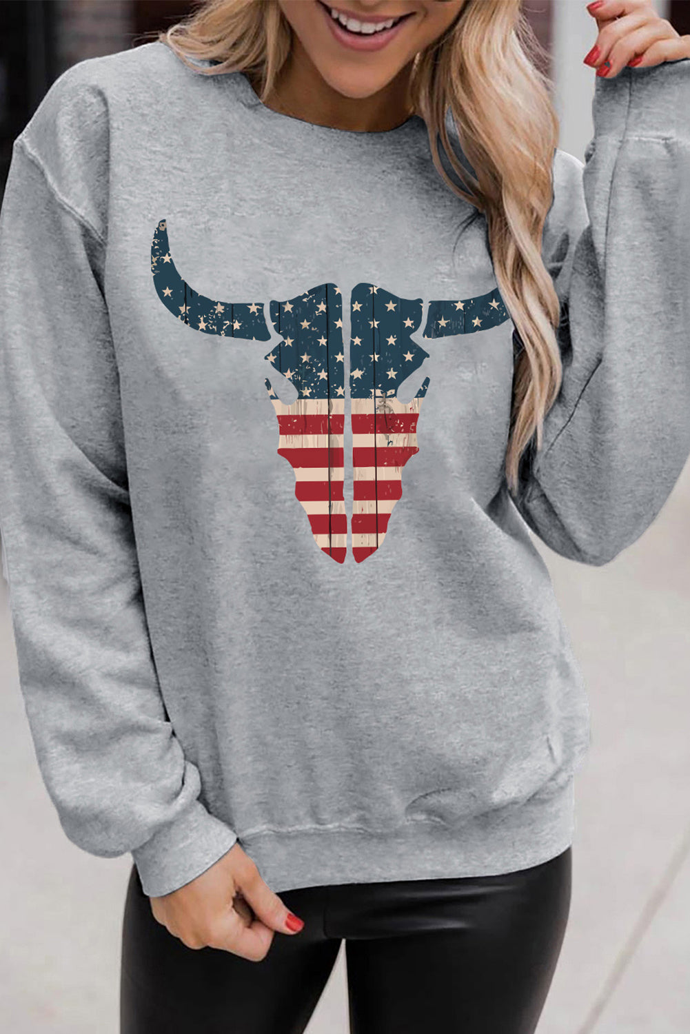 Gray American Flag Steer Head Print Crewneck Pullover Sweatshirt Graphic Sweatshirts JT's Designer Fashion