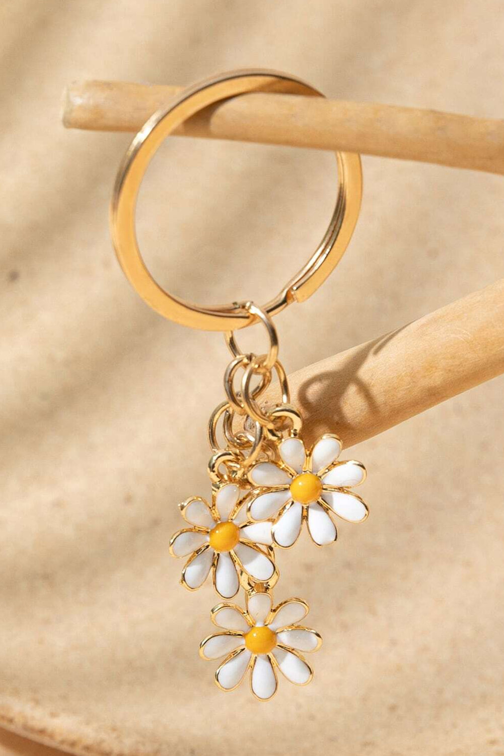 White Cute Daisy Shape Ornament Key Ring Other Accessories JT's Designer Fashion