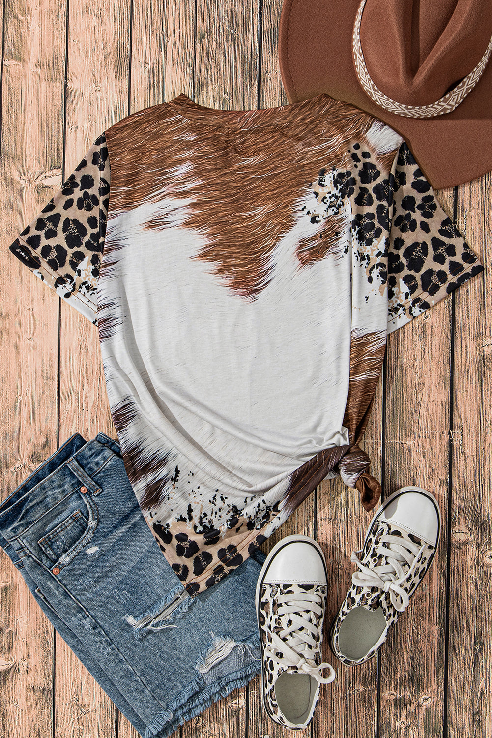 Chestnut Leopard Bleached Sunflower Graphic Crewneck T Shirt Graphic Tees JT's Designer Fashion