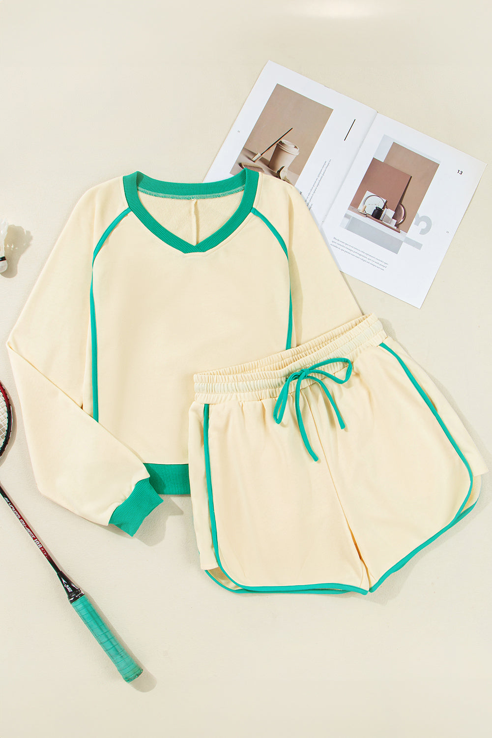 White Contrast Trim Colorblock Long Sleeve Pullover and Drawstring Shorts 2pcs Outfit Short Sets JT's Designer Fashion