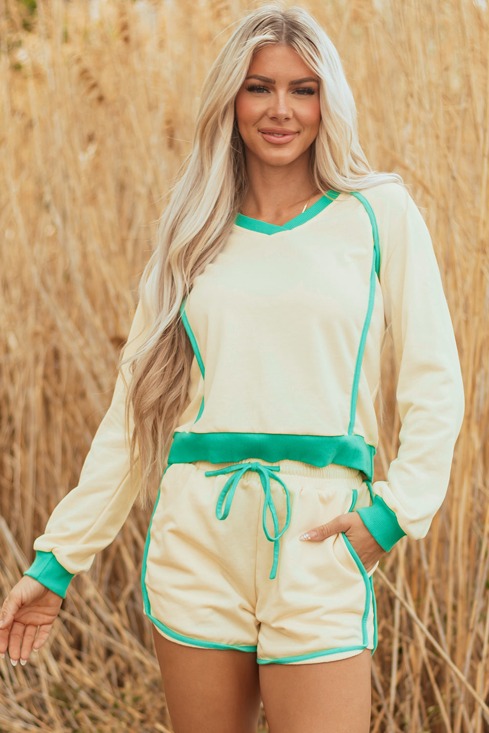 White Contrast Trim Colorblock Long Sleeve Pullover and Drawstring Shorts 2pcs Outfit Short Sets JT's Designer Fashion