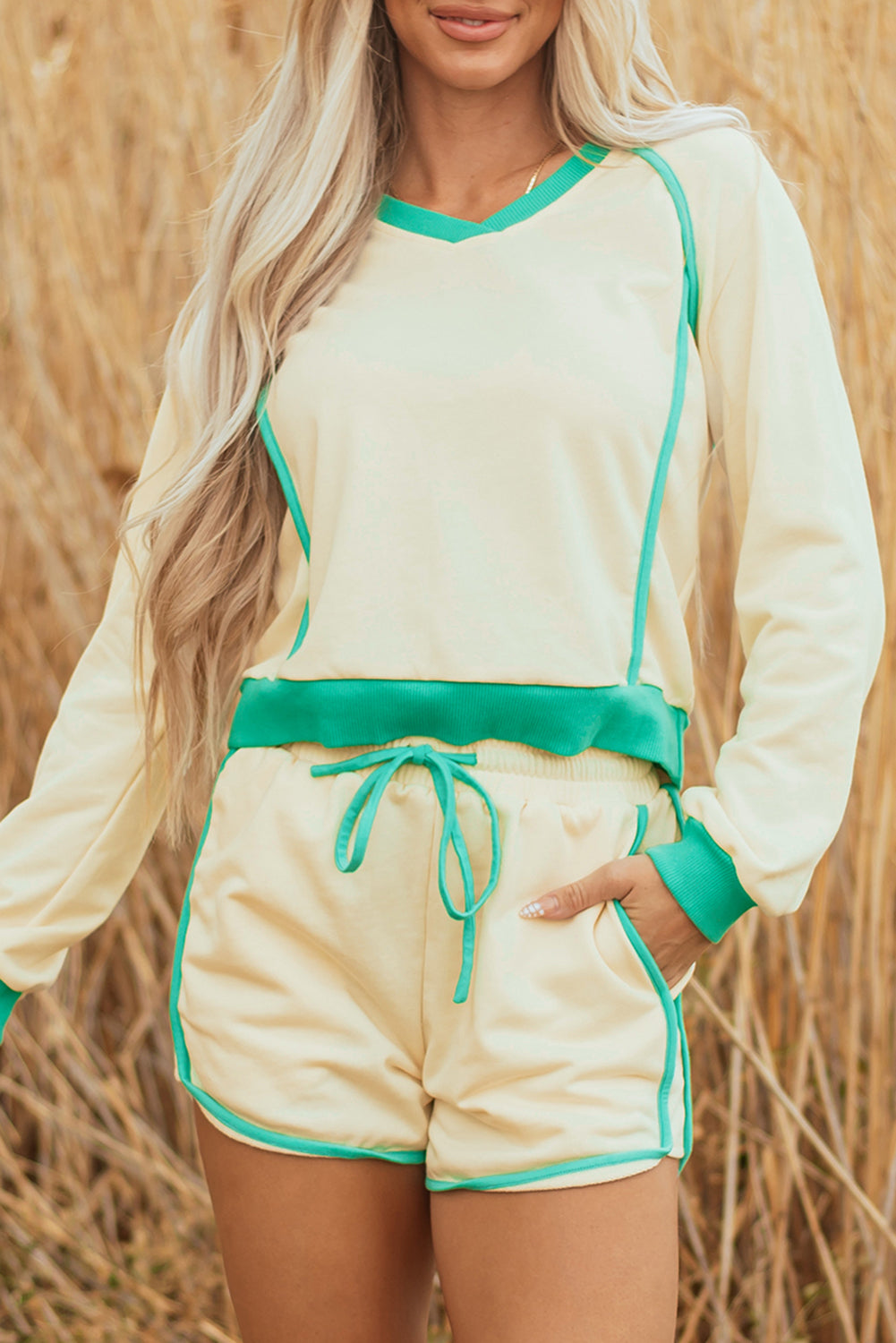 White Contrast Trim Colorblock Long Sleeve Pullover and Drawstring Shorts 2pcs Outfit Short Sets JT's Designer Fashion