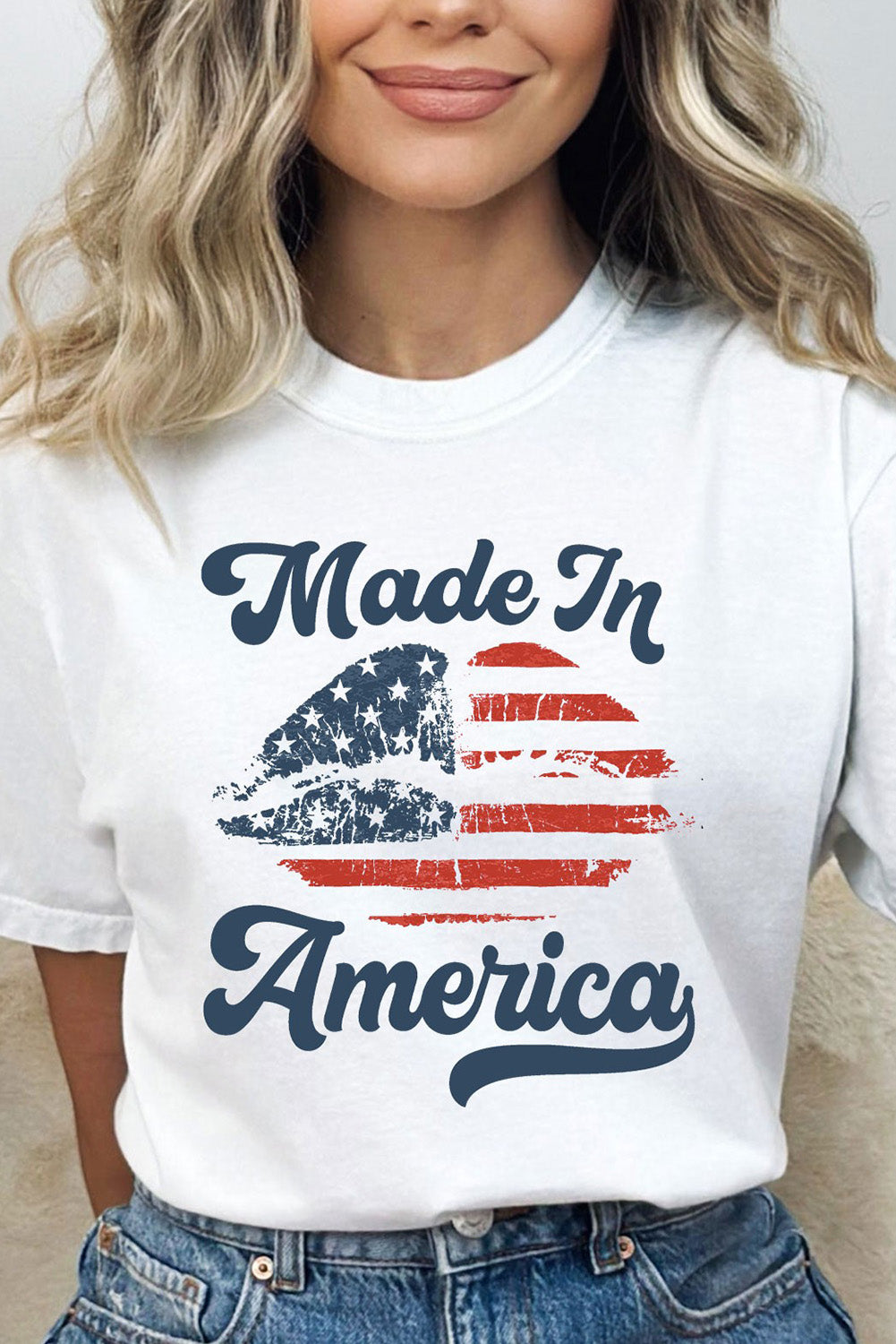 White Made in America Lip Printed O Neck T Shirt Graphic Tees JT's Designer Fashion