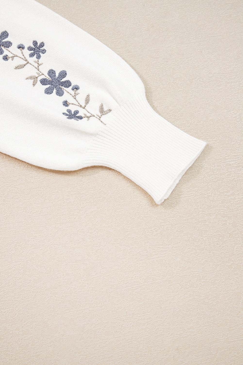 White Floral Embroidered Scallop Hem Cropped Sweater Sweaters JT's Designer Fashion