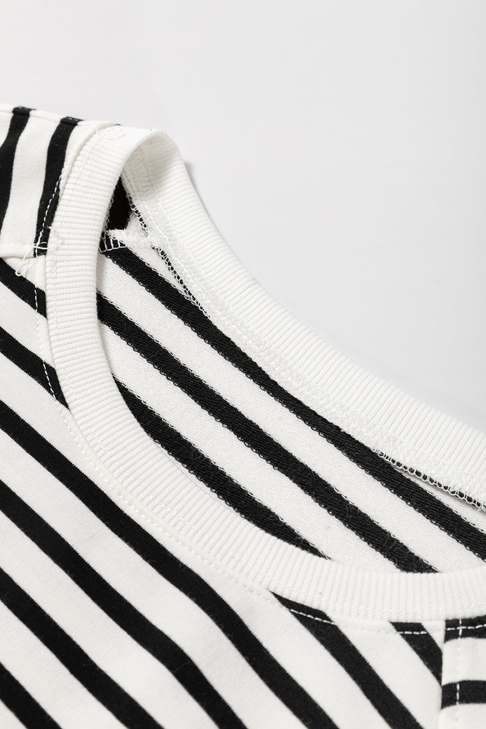 Black Stripe Raglan Sleeve Side Slits Loose Sweatshirt Sweatshirts & Hoodies JT's Designer Fashion
