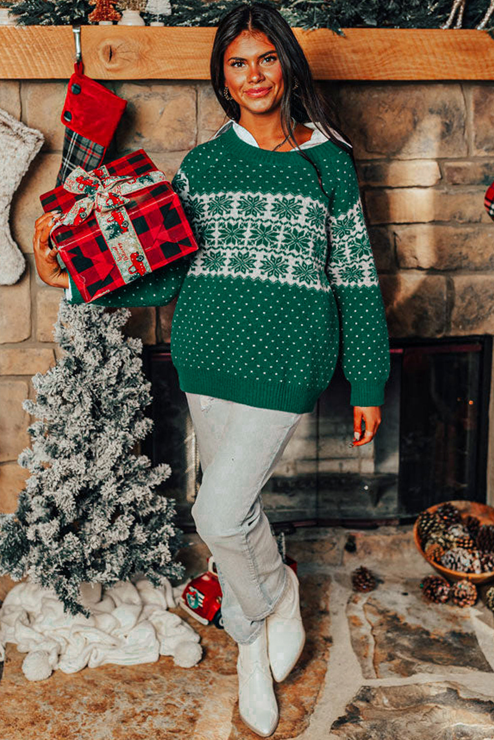 Green Christmas Snowflake Dotted Print Round Neck Sweater Sweaters JT's Designer Fashion