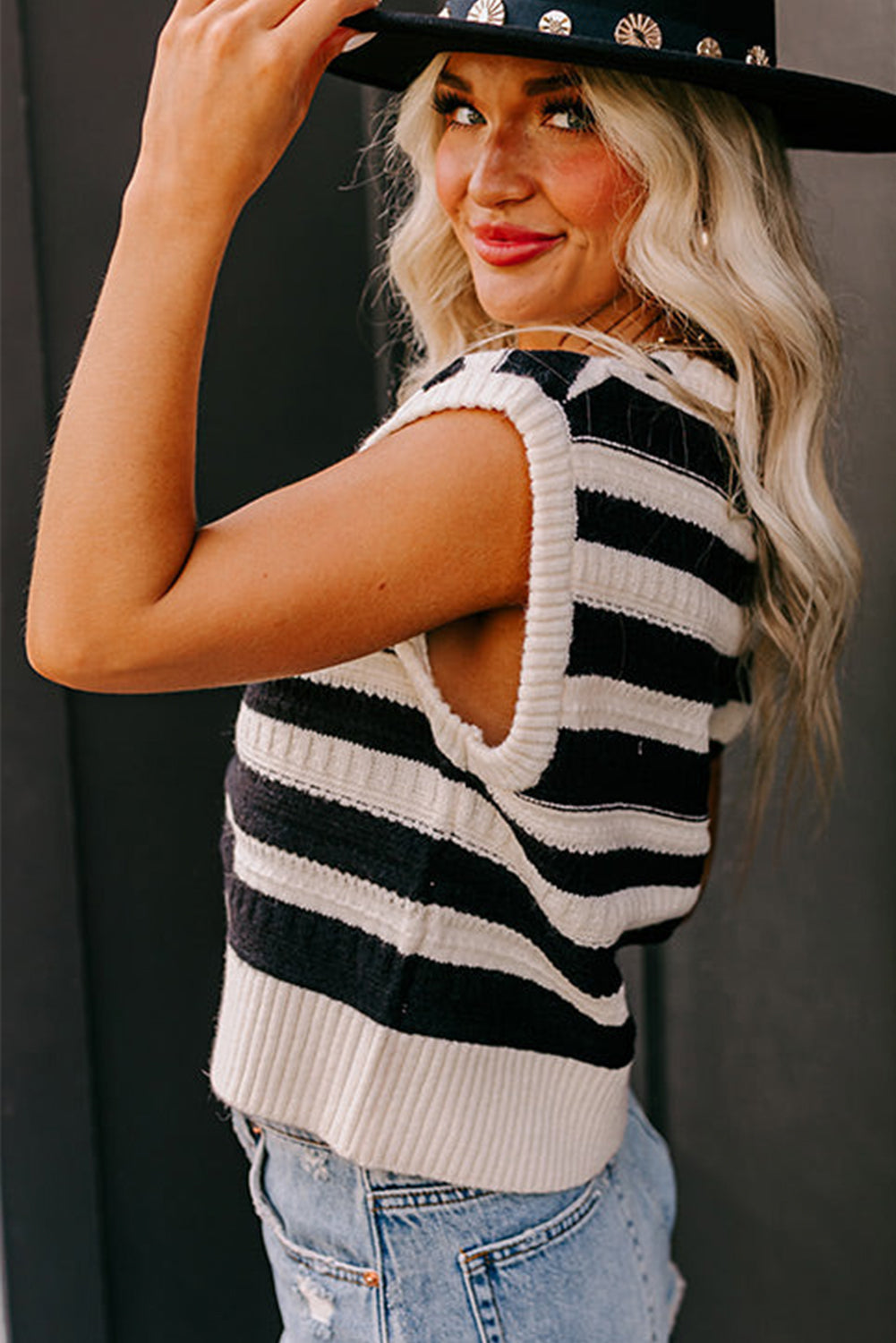 Black Stripe Round Neck Knit Tank Top Sweaters & Cardigans JT's Designer Fashion